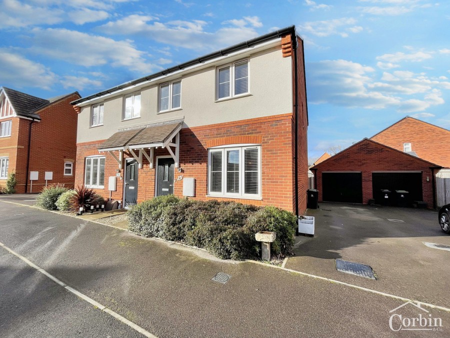 Bluebell Crescent, Wimborne, BH21 4